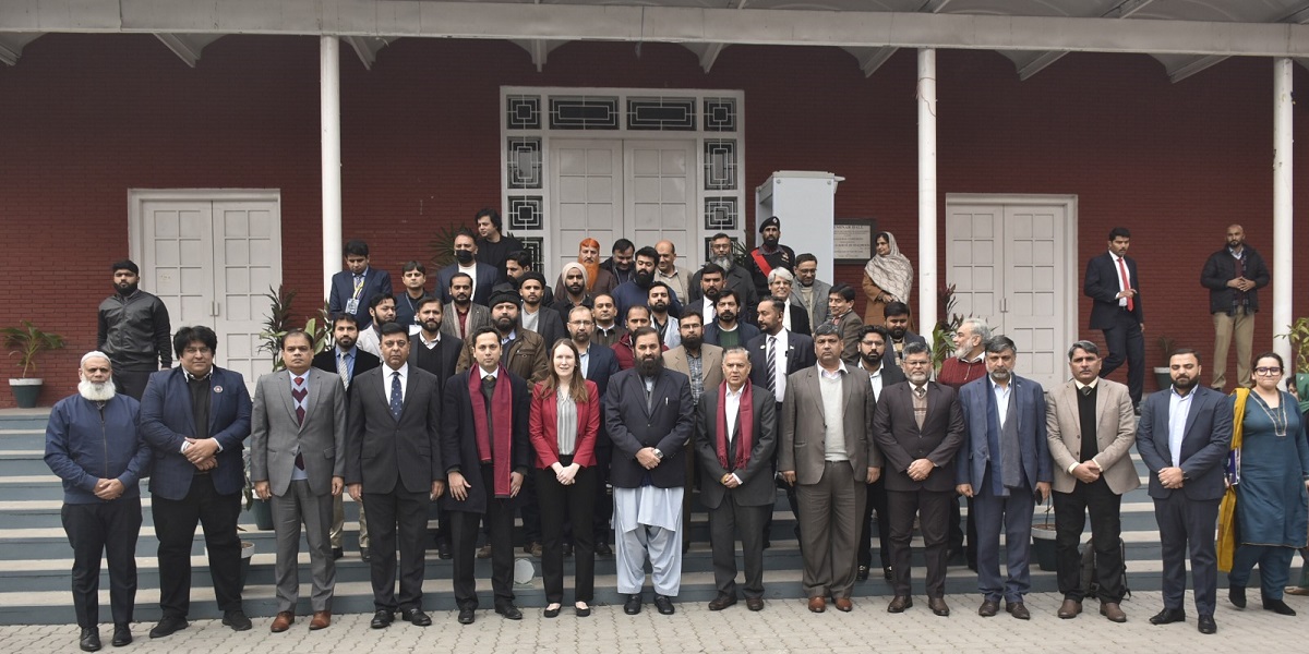 First Automotive Congress and Exposition (AUTOCONEX) held at UET Lahore Governor Punjab/Chancellor UET Engr. Muhammd Baligh Ur Rehman Inaugurated the Congress.
